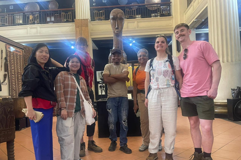 Nairobi city walking tour with traditional Kenyan Lunch.