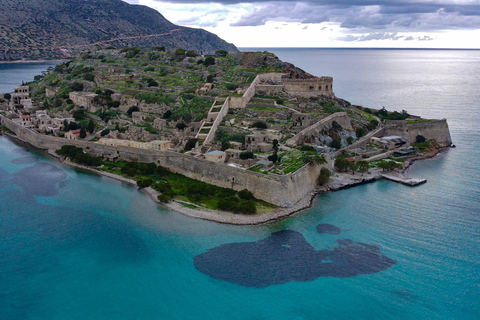 Mini-croisière : île de Spinalonga, grottes des pirates et plages cachéesMinicroisière : L'île de Spinalonga, les grottes des pirates et les plages cachées