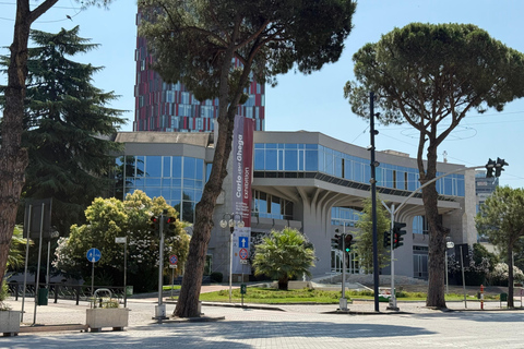 地拉那：地拉那和国家考古博物馆徒步导览