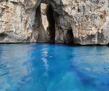 ESCURSIONE ALLE GROTTE DI SANTA MARIA DI LEUCA