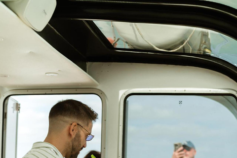 Lisbon – Sangria Social Premium Boat Experience Lisbon: Sangria Vibe Premium Boat Experience