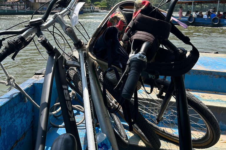 Rio de Janeiro: Bike n Boat Tour - Hidden gems of Barra da Tijuca