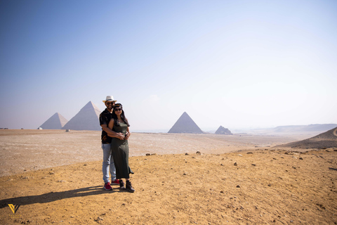 Hurghada : Visite privée des pyramides de Gizeh et de SaqqaraHurghada Vers les Pyramides de Gizeh et le Musée égyptien du Caire