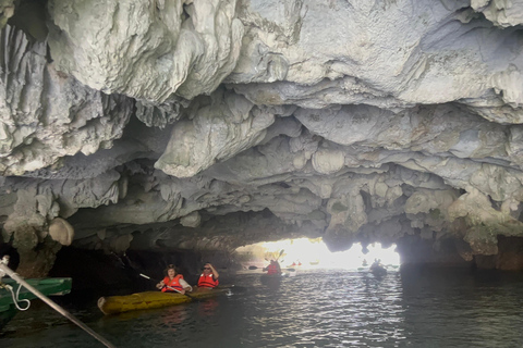 2-tägige Ha Long Bay Island Cruise Tour mit einem 3-Sterne-Kreuzfahrtschiff