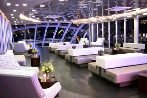 Vivid Sydney Glass Boat Cruise (Mezzanine Bar Lounge)
