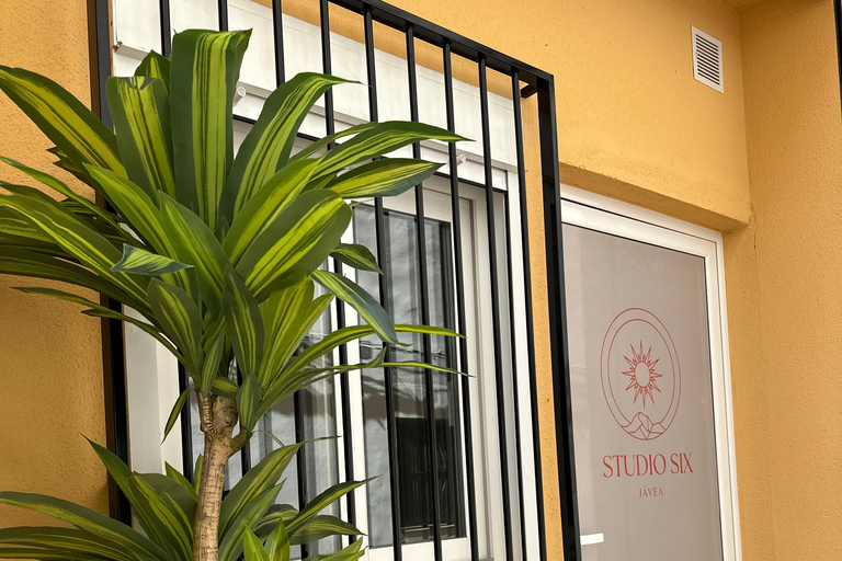 Jávea: Candlelit Restorative Yoga & Meditation (In English)