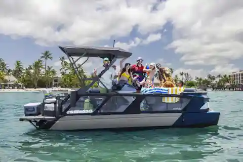 San Diego: Sea Doo Switch Pontoon Rental