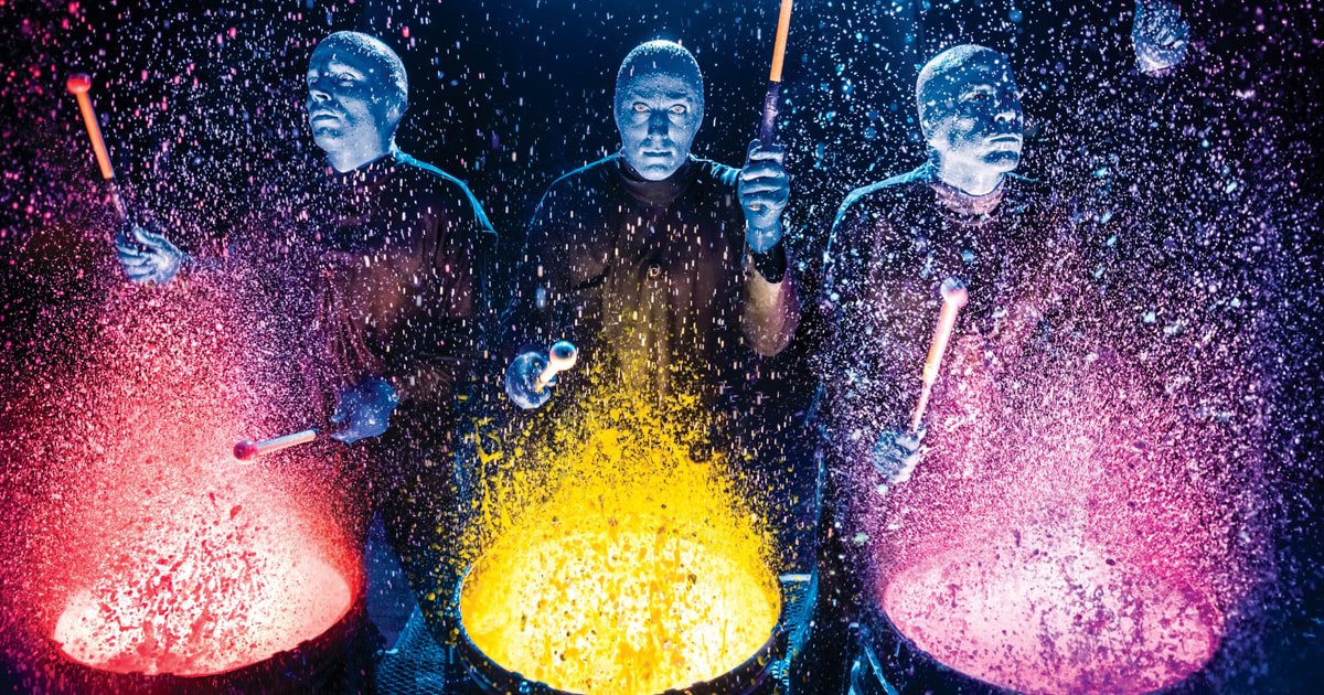 Berlin: Blue Man Group Show Tickets at Stage Theater Bluemax | GetYourGuide