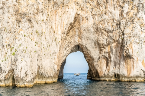 Sorrent: Exklusive Capri-Bootstour und optional Blaue GrotteAbholung vom Gebiet Sorrent mit Besuch der Blauen Grotte
