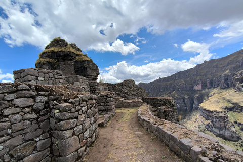 CUSCO: WAQRAPUKARA FULL DAY PRIVATE TOUR