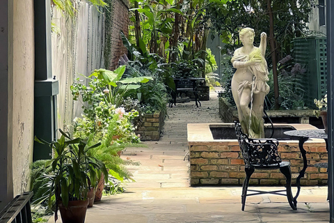 New Orleans: Small-Group French Quarter Architecture Tour