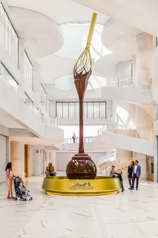 Así es la fuente de chocolate más grande del mundo