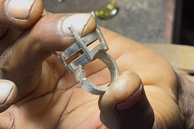 Colombo: Silver Jewelry Handcrafting Workshop Experience