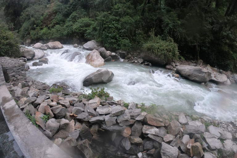 Pokhara: 7-Day Annapurna Base Camp & Jhinu Hot Springs Trek