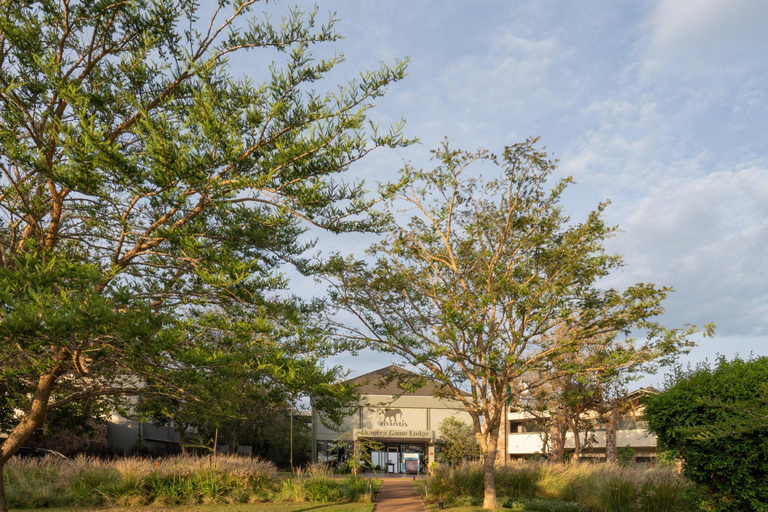 Kigali: Excursión de lujo de un día al Parque Nacional de Akagera con paseo en barco