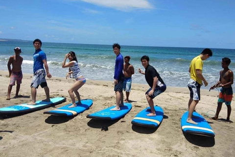 Aulas de surfe em Kuta: 2 horas de aula de surfeAula particular de surfe