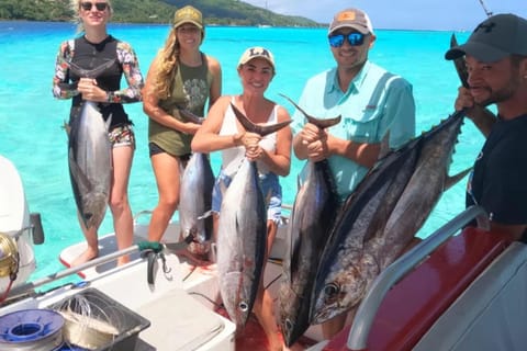 Moorea : excursion pêche en haute mer d'une demi-journée avec rafraîchissements