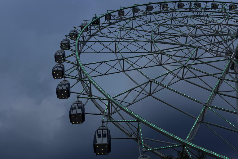 Mexico City: Cable Car, Forest & Centro Bike Tour