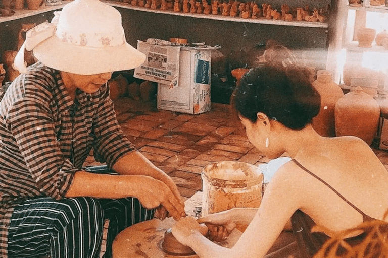 Hoi An: My Son Sanctuary &amp; Thanh Ha Pottery Workshop TourDelta i turen (engelska)