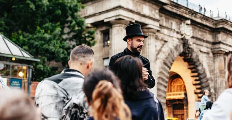 Budapest: Buda Castle District Vampires and Myths Night Tour photo 5