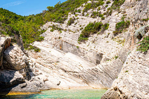 Split: Blue Cave, Green Cave & 5 Islands Boat Adventure Tour Split: Blue, Green Cave, 5 islands, Blue Lagoon, lunch - req
