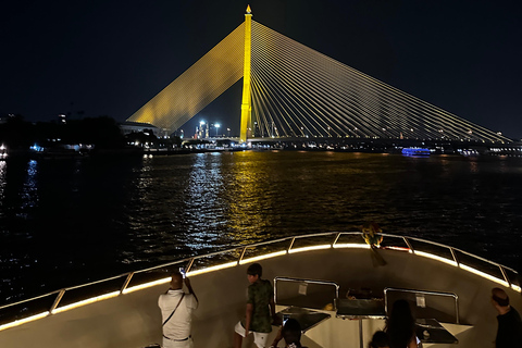 Cruzeiro com jantar no rio Chao PhrayaTraslado compartilhado - Cruzeiro com jantar no rio Chao Phraya