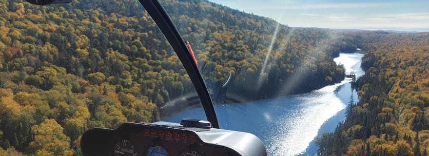 Ottawa Hélicoptère vue panoramique couleurs d'automne (Parc de la Gatineau)