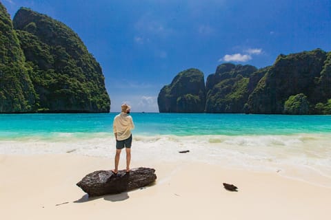 From Phuket: Phi Phi, Maya Bay, & Khai Islands Premium Trip