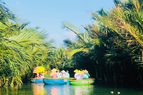 Hoi An : tours en bateau avec panier de noix de coco et transferts aller-retourPrise en charge à Hoi An