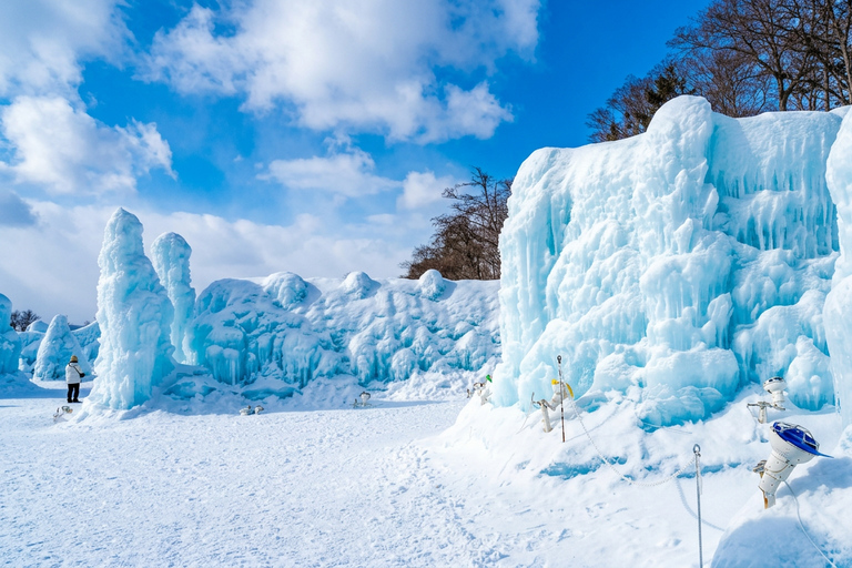 Hokkaid: Lake Shikotsu Ice Festival & Lake Toya Day Trip