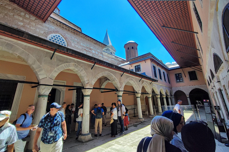 Blue Mosque, Topkapı Palace and Harem Guided Tour Tour with Entry Tickets
