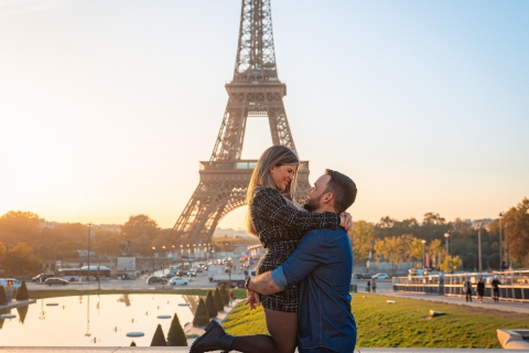 Paryż: Profesjonalna sesja zdjęciowa z Wieżą EifflaZdjęcie premium (60 zdjęć)