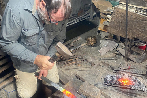 Hoi An: Knife-making Workshop with Hotel Pickup