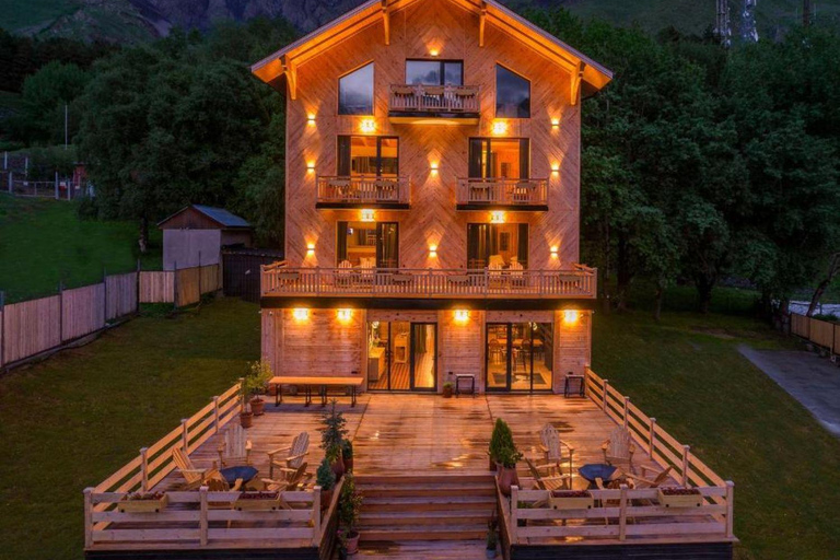 Kazbegi: Infinity View Horse Riding with Local Host