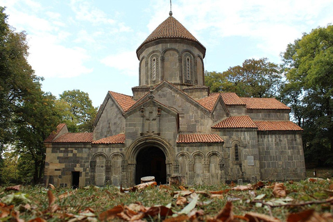 تبليسي: كنيسة مانجليسي سيوني والبحيرة ورحلة نهارية في المنتزه