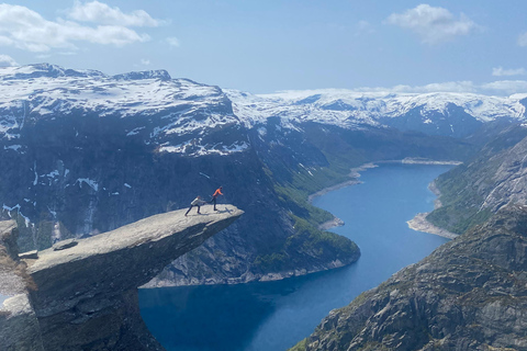 Full Day Hiking Adventure from Bergen to Trolltunga