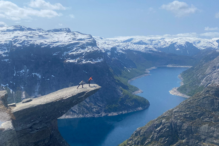 Full Day Hiking Adventure from Bergen to Trolltunga