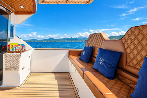 Day Trip to Komodo with Luxury Boat Dragon Guarantee & Drone