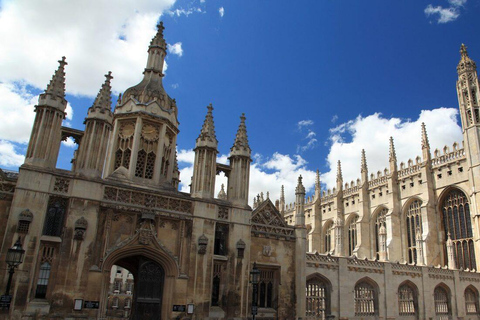 Explore Cambridge com a família - excursão a pé