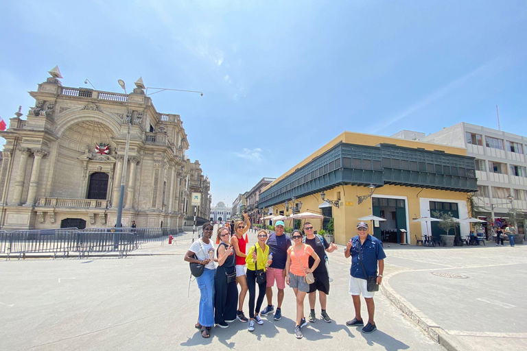 TURIBUS PANORAMICZNY - WYCIECZKA PO MIEŚCIE (odjazd z Larcomar)