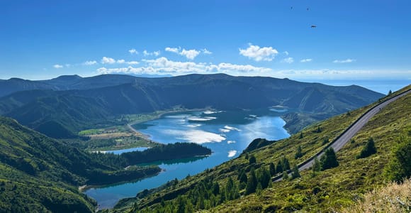 Majestic North: Lagoa Fogo, Waterfalls & Tea (Lunch Incl.)