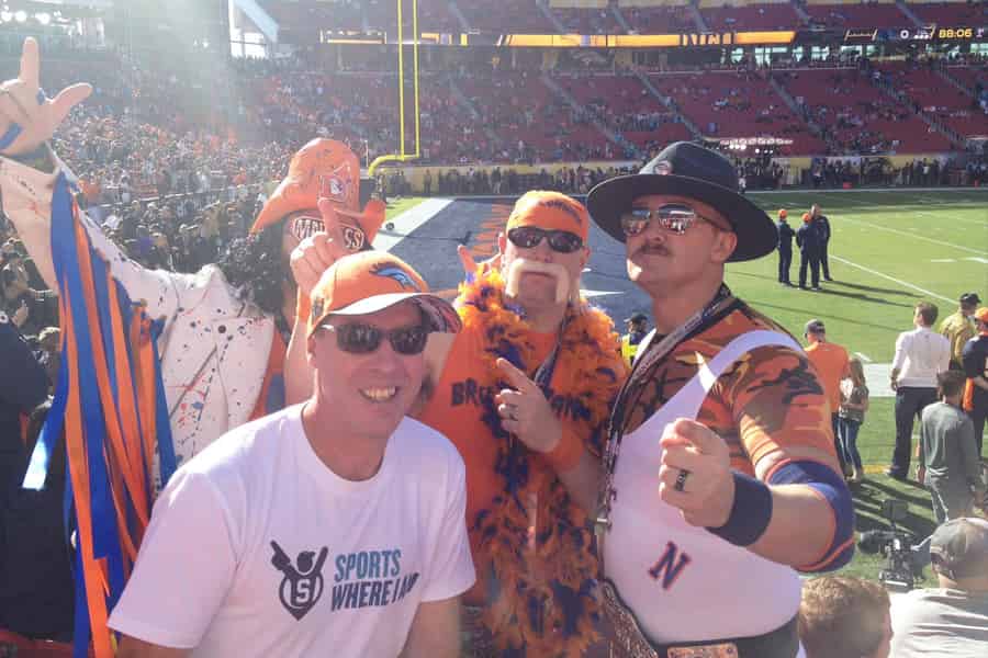 Footballspiel der Denver Broncos im Empower Field at Mile High. Foto: GetYourGuide
