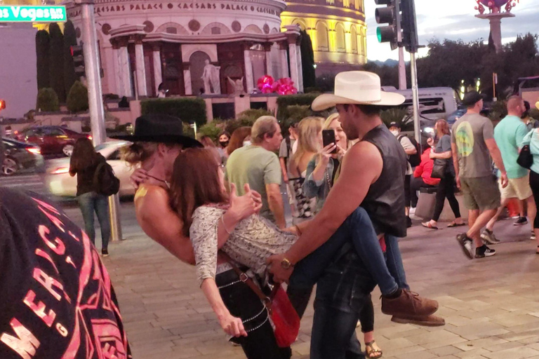 Bares desconocidos: el original bar crawl del Strip de Las Vegas.Bares desconocidos: el recorrido de bares original por el Strip de Las Vegas