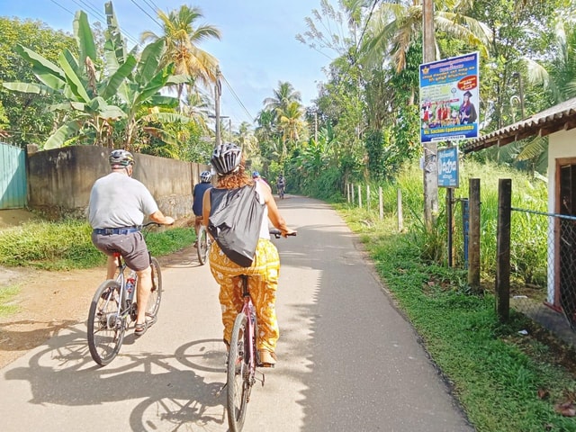 From Tangalle: Exclusive Galle Countryside Cycling Adventure