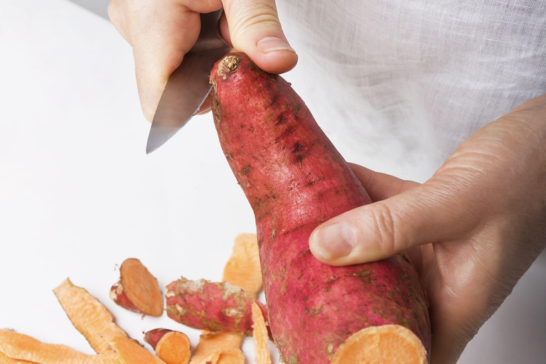 Los Angeles: Sushi Making Class at a Local Brewery