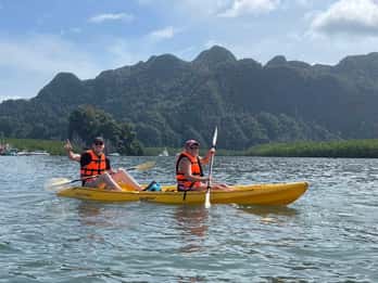 Krabi kayaking Ao thalane