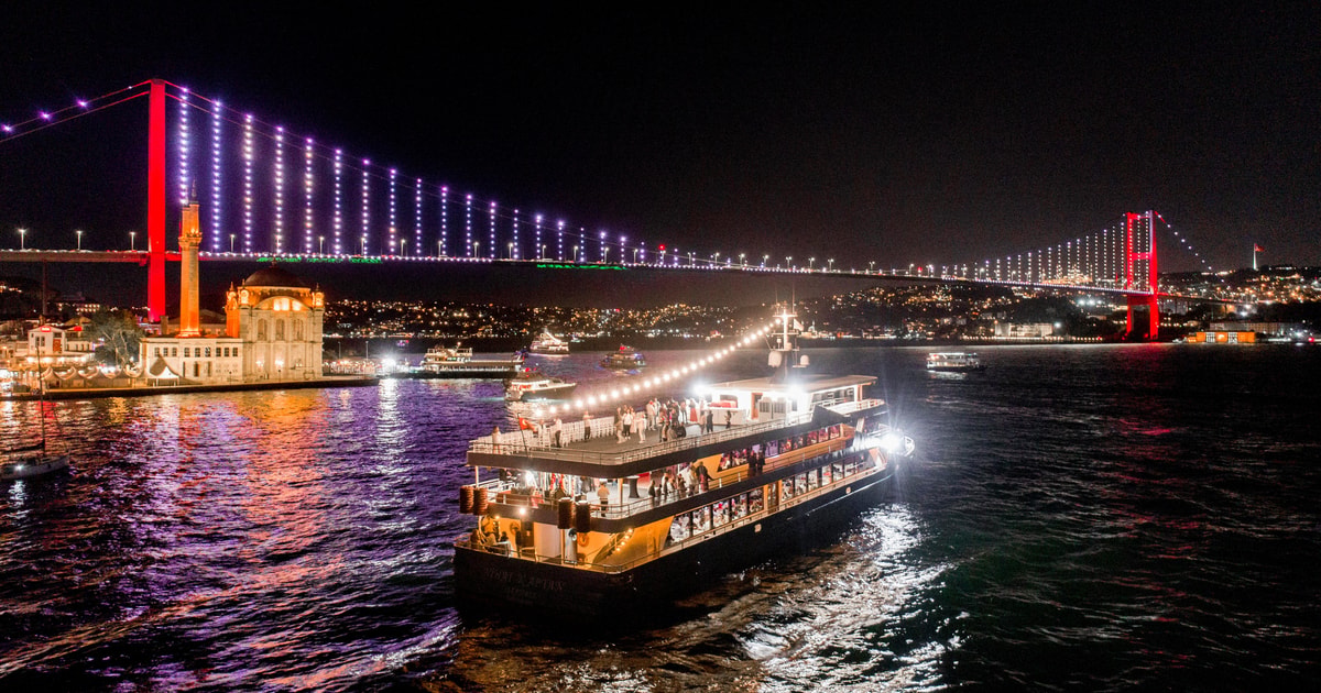 Bosphorus dinner cruise