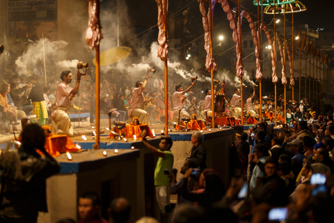 Passeio de barco ao pôr do sol, Ganga Arti, comida de rua, passeio pelo património