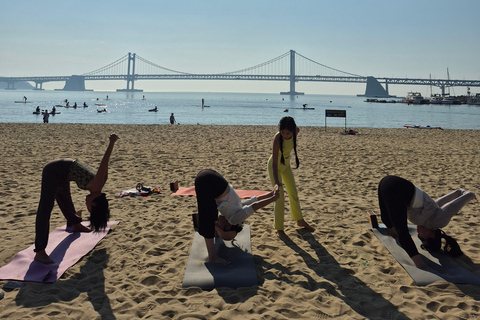 Busan: Gwangalli Beach Morning Wellness Yoga Experience