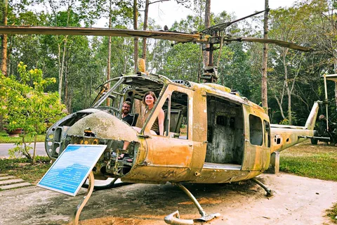 Tour de 1 dia pela história de Saigon e pelos túneis de Cu Chi com o Museu da Guerra